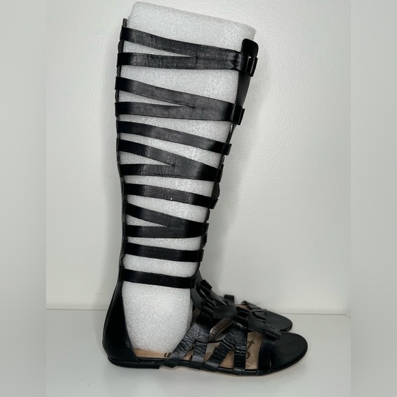 Sam Edelman Black Gladiator Sandals - Stylish Comfort for Any Occasion - Picture 2 of 6